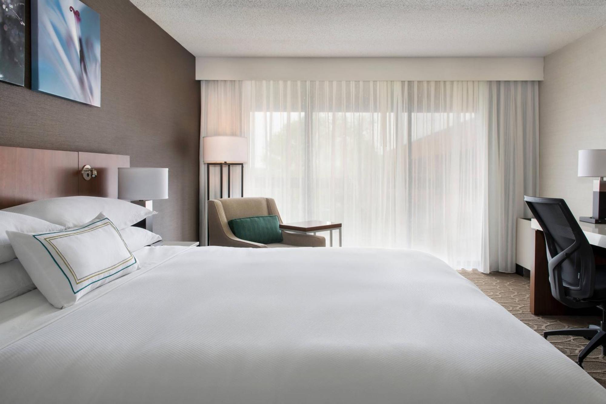 Delta Hotels By Marriott Mount Pleasant Racine Exterior foto