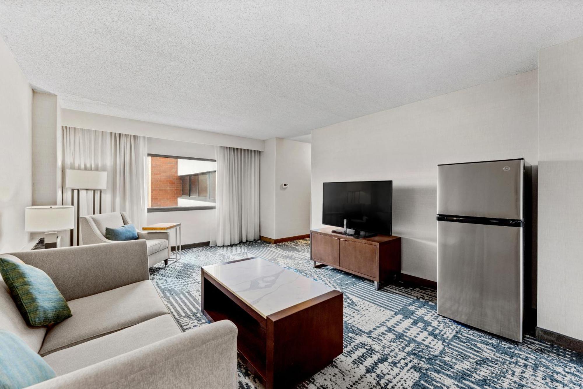 Delta Hotels By Marriott Mount Pleasant Racine Exterior foto